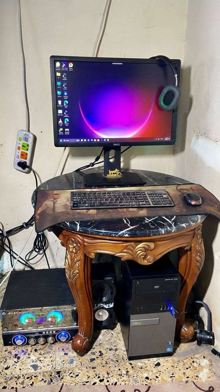 تجميعه pc من شركة DELL كاملة للبيع يتكون من كيس الحاسبة Dell optiplex الجيل الثالث 
والشاشة حجم 22 من موديلات Dell القياسية وجهاز ال UPS ماركه farber ومضخم الصوت الاحترافي Amplifier
سعر الكلي 500.000الف دينار عراقي
# ملاحظه ابيع تجميع فقط مو مفرد الي يريد خليراسلني خاص او يتصل على ارقام
***********
***********
