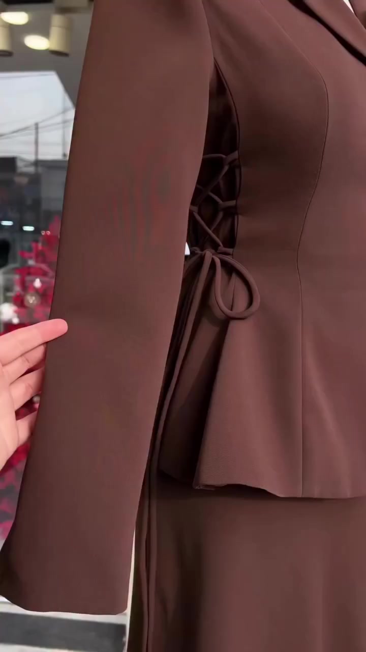 طقم قطعتين مبطن خامه دابل ايطالي كوالتي عالي

السعر فقط 35الف

القياسات 38 40 42 44 46 48


**إذا كنت صاحب هذا الإعلان وتريد حذفه لأي سبب، رجاءا أرسل رسالة إلى الدعم الفني**