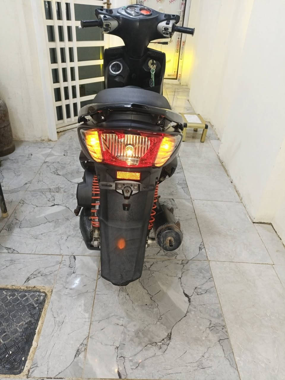 السلام عليكم دراجه للبيع سكنس فحل دراجه مال حاويه محركه 150 شغاله كهرباء شغاله السعر 900 وبيها مجال مكاتبه وياها شراي يجيني خاص


**إذا كنت صاحب هذا الإعلان وتريد حذفه لأي سبب، رجاءا أرسل رسالة إلى الدعم الفني**