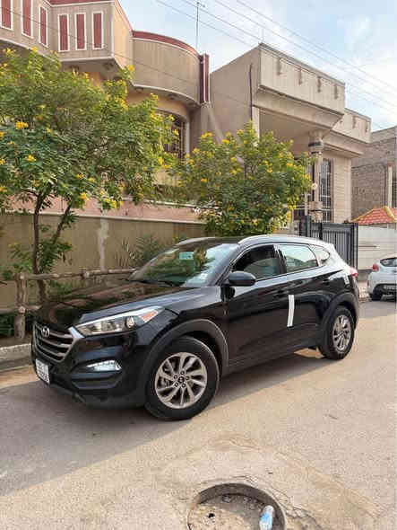 سلام عليكم هونداي توسان2017 

     حادثه قطعيتن بابتين فقط  وشواصي ولغود كفاله 
السياره جديده جديده على آخر حبايه حتى نقص مابيه.  ولسياره نص فول حتى شاشات   ومنظومه لايت كامله ولسياره كامله مكمله من كول النواحي والكير. والمحرك والصدر والتبريد كفاله حتى من الفتح ولسياره باسمنه تحويل ثاني يوم ولسياره  رقم بغداد الإنكليزي تحويل جديد  ولسياره تخم تاير ويل كب ولسياره مكانه بغداد الامين الثانيه وسعره ب139 وبيه مجال شي قليل *********** مؤمل حسين Colombo
