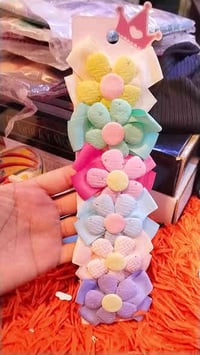 شكالات أطفال • كمية محدودة • حي الجسر