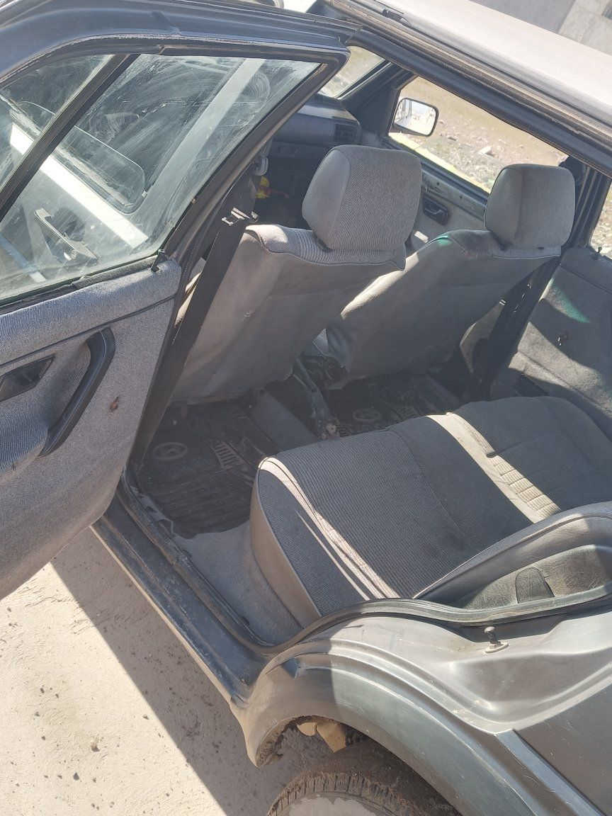 السلام عليكم
سياره كولف للبيع
كابون بانزين
محرك شرط
 مابيها خياسات
رقم ألماني وكاله من وكيل
 وتحويل من شرعي
كير عادي
السعر 22وبيها مجال
رقم الهاتف ***********
