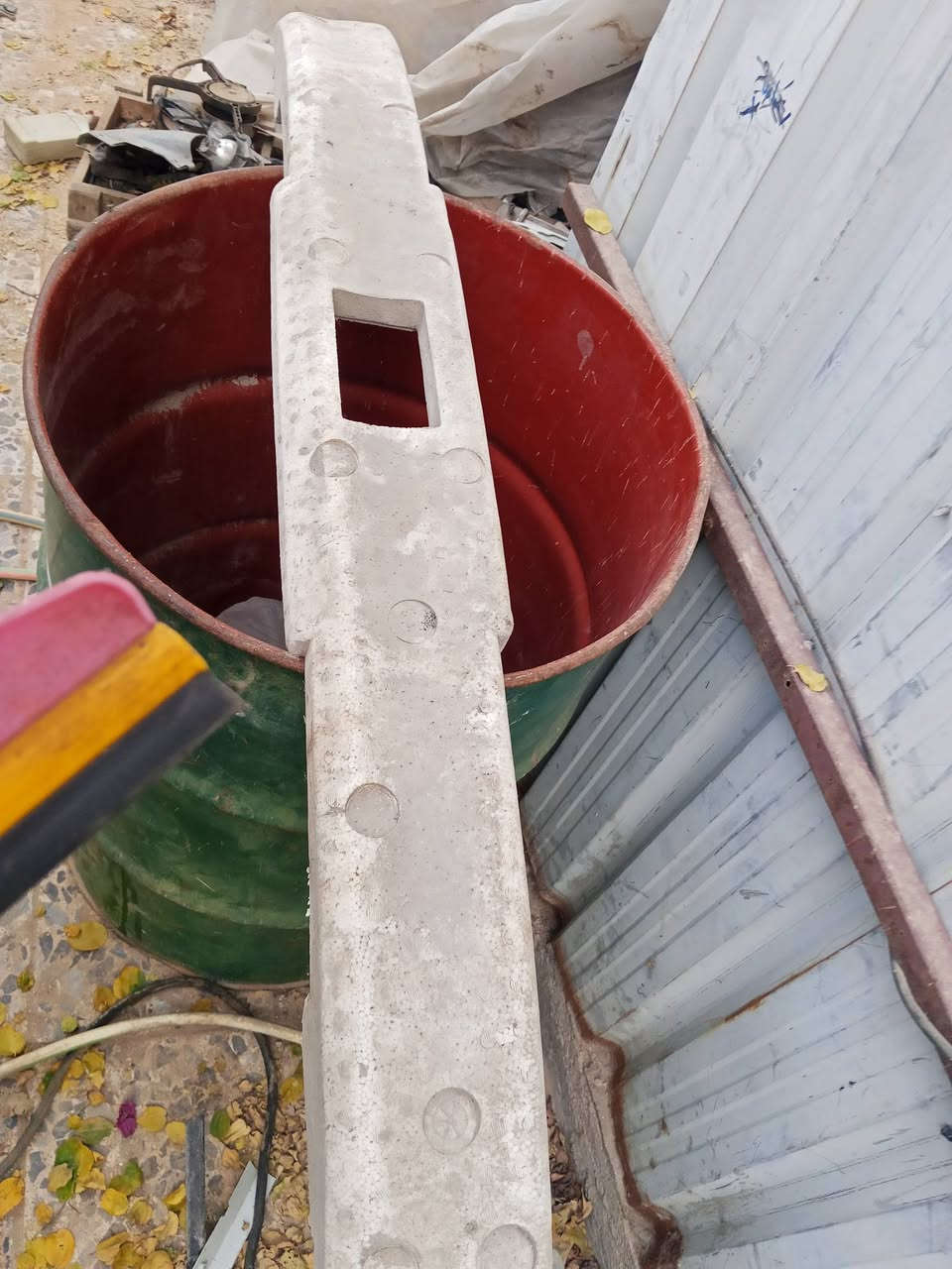 السلام عليكم من رخصة الادمن ادوات لكنزا للبيع
دشبول جديد كامل جيب وشد 225 الف 
بطاين صندوك 40 
ساعة دشبول امريكي 25 
لوي و قاعدة دبل 30 
دعاميات متضررة ثنينهن 75
فلينة مال دعامية خلفية 15
كيس مال مكينة 2000 مسكر 25
ويل 5 ستد مع تاير نص عمر 40 
*********** /***********
شراي اتصل و تدلل ملاحظة الاسعار نهائية
