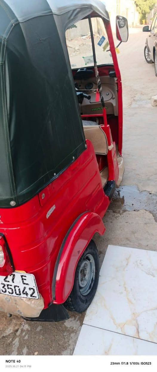 سلام عليكم تكتك باجاج موديل 18 مصبوغه جماليه مكينه مفتوحه بوشه أو بستم سعرها 550 أو بيها مجال موكاني ناصريه مركز رقم موبايل ***********
