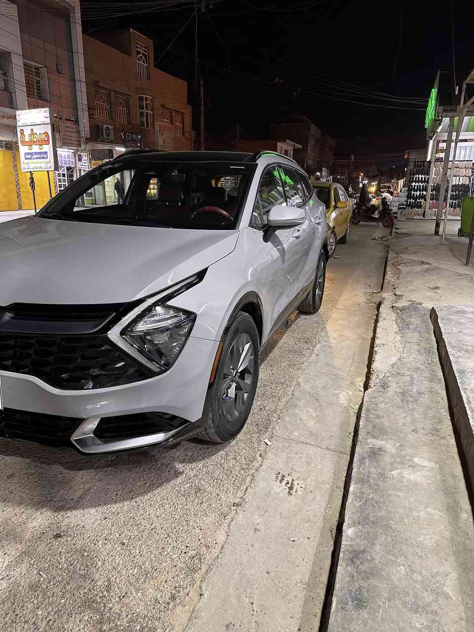 كيا سبورتج 23 امريكي حادث فقط جنطه بدون اي دواخل وبدون ايرباك ماشيه 35
لون سمنتي  فول مواصفات 1 على واحد 

سقف بنوراما

كيج الكتروني دجتل 5 اشكال

بصمة 

مقاعد جلد داخل احمر

شاشة كبيرة متصلة 

محرك 2500 كبير 

كير 8 نمر  

ابواب بصمة

كشنات كهرباء 

مقاعد خرن 

صندوق كهرباء شفط

كامرات

هاندبريك بصمة

رادارات 360درجة

قيادة ذاتية

نقط عمياء + اشاير بالمري

حساسات 360 درجة

ستيرن ومقاعد تدفئة

اوتو هولد

شاحن هاتف لاسلكي 

سستم سماعات هارمان

تشغيل عن بعد 

ويل كب 5

شاشة لمس متغيرة للتحكم بالميديا او التبريد

منافذ شحن بالمقاعد 

انظمة قيادة متعددة وانظمة منحدرات

لددات امامي وخلفي 

لايتات عدسة زنون
 
السيارةجديده  تخم تايرات جدد هسه شادهن هزه جديده ما ناقصه اي شي وبل عافيه على الياخذه 
 
السياره بسمي مكاني بغداد البلديات 

السعر 226 وبيه شي قليل  ***********
