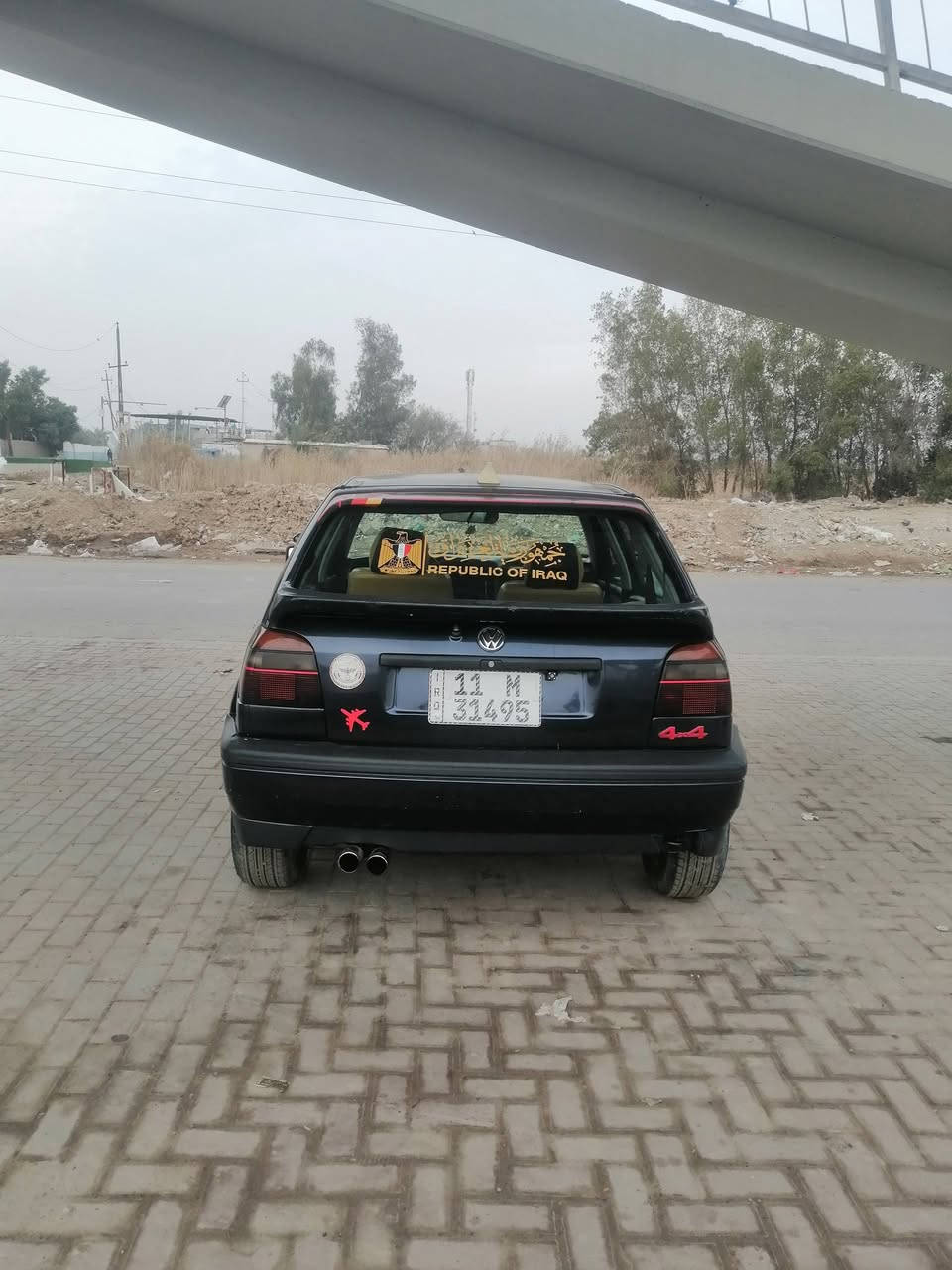 السلام عليكم الحلال للبيع جاهزه من كلشي مكان بغداد 
***********
