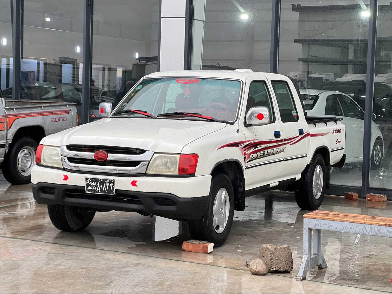 ئەم دێرە جوانە بۆ فرۆشتن مۆدێلی ٢٠٠٧ بەشەرتی گێڕ و مەکینە یەک دینار مەسرفی تێدا نیە نە سبوخی هەیە نە زەربە چوار تایەی لۆکی لە سەرە مەنەفێستی ئەسڵی خۆی لە گەڵە سعری ٣٧ گڵا و مەعەمەلەیەکی برایانە 
ژ.م *********** كالار, السليمانية
