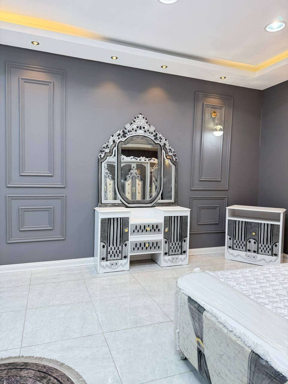 غرفه عمل عراقي تصميم تركي
السعر 950 الف فقط 

تفاصيل الغرفة المرمري  ....

 خارج ٤ملم ام دي اف 
وداخل صاج ٣ملم 
صبغ حراري  درجة اولى 

عدد القطع  ٧ قطع 
1 //جرباية  قياس  ١٦٠ × ٢٠٠ 
//ميز جانبي ايسر قياس ٥٠
2// وميز  جانبي  قياس ٥٠
3// زاوية ارتفاع مترين عرض ٨٠
4// وميز بلازمه  
5//وميز مراية ارتفاع مترين عرض ١٢٠
6// وكنتور ٦ باب  ارتفاع مترين و١٥ طول ٣ متر و١٥

القطعه الثامنة حسب الطلب شازلون
يتوفر خدمة توصيل جميع العراق


**إذا كنت صاحب هذا الإعلان وتريد حذفه لأي سبب، رجاءا أرسل رسالة إلى الدعم الفني**