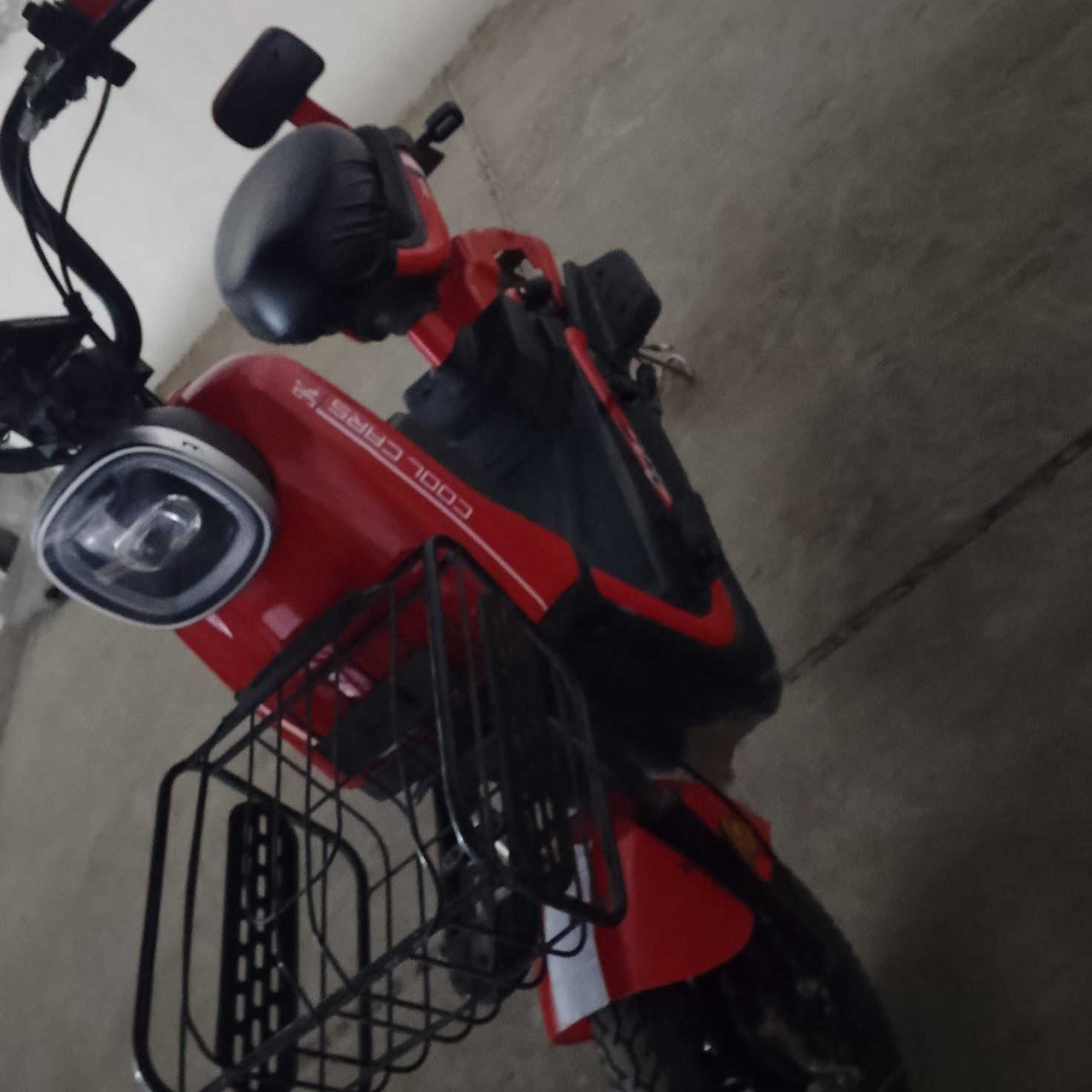 دراجة حجم 14 اربع بطاريات الدراجة نضيفة خربان بيهة  شاشة وبريك الخلفي ايرادلة بس سيم  ولباقي كلة شخال شاحنتهة شغالة الدراجة امحافضة علة شلعتة السعر 300 وبيهة مجال


**إذا كنت صاحب هذا الإعلان وتريد حذفه لأي سبب، رجاءا أرسل رسالة إلى الدعم الفني**