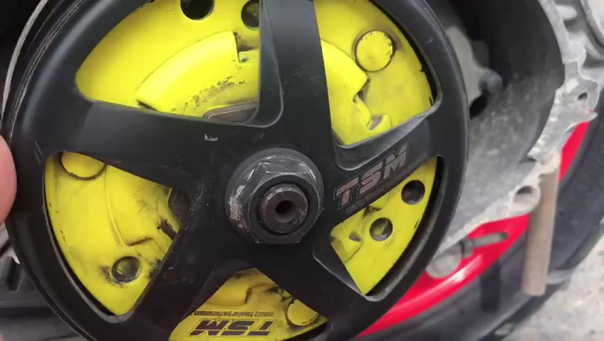 سكنس فحل للبيع 63 مزوده دراجه شلعه ومعدل شك الكاع شوفت عينك دراجه جديد تزويد كله رياضي السعر خاص او تصل ***********
