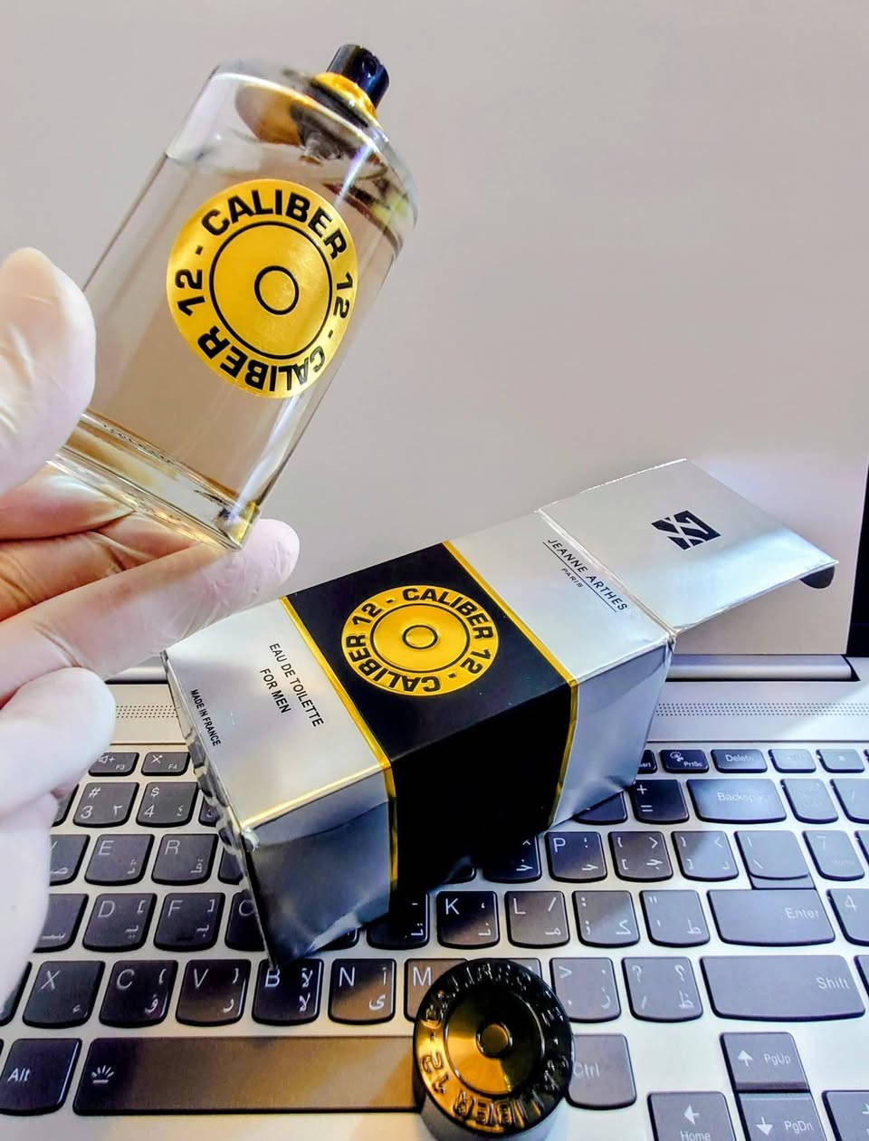 السلام عليكم
🔷 ️8 عطور مستخدمة رجالية 🔷️

🔷️ كلهن ب 60,000 الف ⬅️ سعر ثابت 🔷️

مع هدية رولة مانع تعرق من MUM 🎁 سويسري 🇨🇭 

🔴 عطر shadow amor من AJMAL 

الباقي من العطر / 65 مل ⚠️ ( حجم الزجاجة / 75 مل ) 

🔴 عطر VIZZARI من Roberto Vizzari  

الباقي من العطر / 95 مل 

فرنسي 🇨🇵 

🔴 عطر creation DAWN من Baug Sons  

الباقي من العطر / 90 مل 

🔵 بديل للماركة Fahrenheit من Dior 

🔴 عطر BEAU acute من ARMAF 

الباقي من العطر / 80 مل

🔵 بديل للماركة FIERCE من Abercrombie & Fitch 

⚠️ للملاحظة / بخاخ العطر مكسور 

( يستخدم العطر عن طريق السكب باليد ) 

اصدار فرنسي 🇨🇵

🔴 عطر CALIBER 12 من JEANNE ARTHES 

الباقي من العطر / 95 مل 

🔵 بديل للماركة WANTED من AZZARO 

فرنسي 🇨🇵

🔴 عطر ELIXIR LEATHER  من RiiFFS  

الباقي من العطر / 60 مل 

🔵 بديل للماركة IRISH LEATHER من MEMO 

⚠️ للملاحظة / بخاخ العطر مكسور ولكن يرش عطر 

🔴 عطر BLUE VETIVER MOLOKO 

من Fragrance World

الباقي من العطر / 90 مل 

🔵 بديل للماركة VETIVER MOLOKO من EX NIHILO 

🔴 عطر SYMBLEM DELUXE ABSOLU 

من PARFUM DELUXE  

الباقي من العطر / 90 مل  

🔵 بديل للماركة EMBLEM ABSOLU من MONT BLANC 

⚠️ بالنسبة للسعر 

⬅️ أسعار تصفية للمستخدمات خصم للنصف وأقل 

⬅️ لذلك سعر ثابت ب 60,000 الف

⚠️ جميع العطور اصلية 

للحجز راسلنا على الخاص ✅✅✅


**إذا كنت صاحب هذا الإعلان وتريد حذفه لأي سبب، رجاءا أرسل رسالة إلى الدعم الفني**