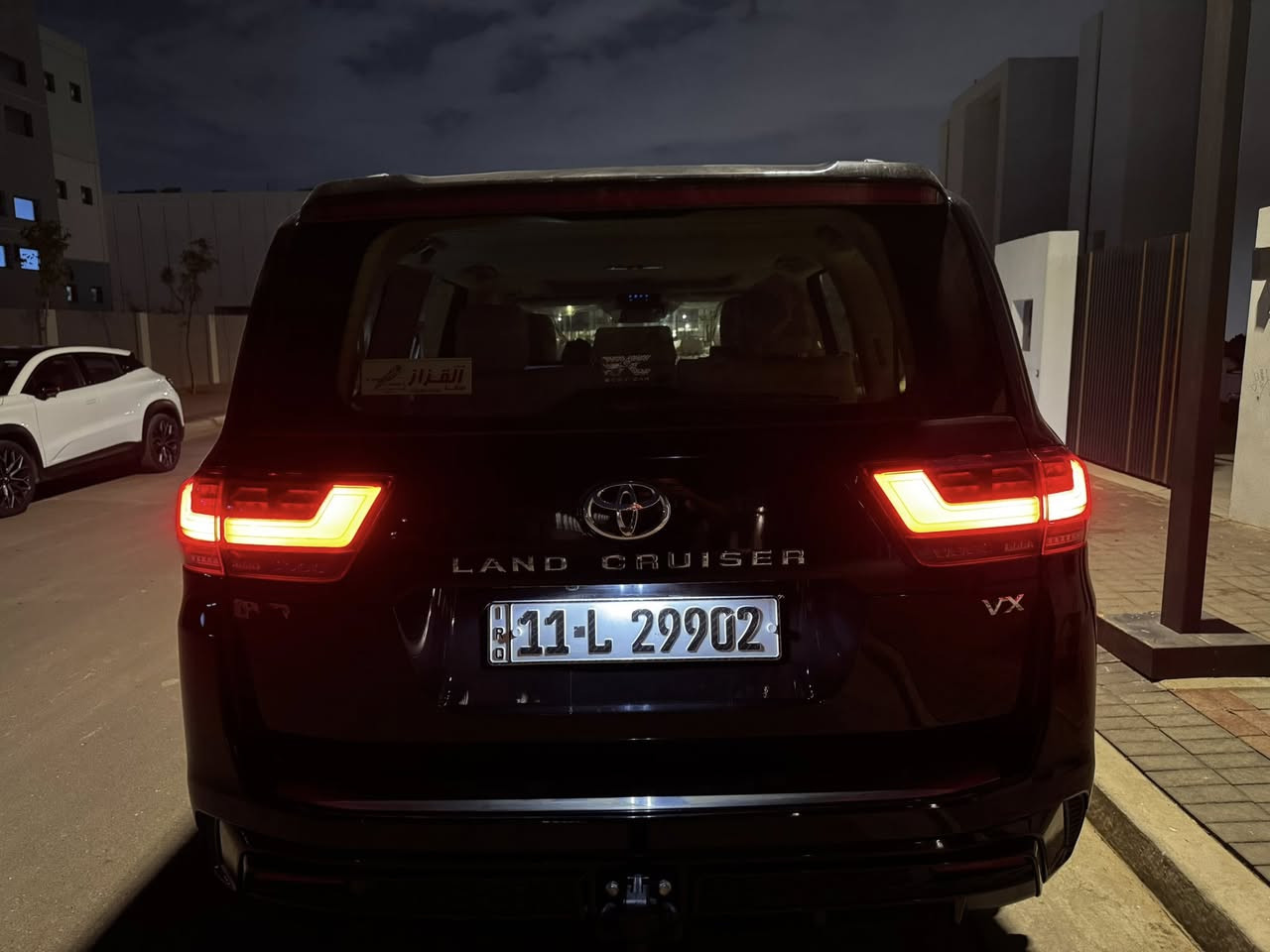 سلام عليكم vx لمتد 2024 بريم اصلي فول مواصفات باب اول كراسي كهرباء تدفئه تبريد حته كشنات خلفيه وكهرباء ماشيه 12000 كم سياره اخت الزيرو كفالع عامه ب78000 مجال بسيط مكانها بغداد ***********
