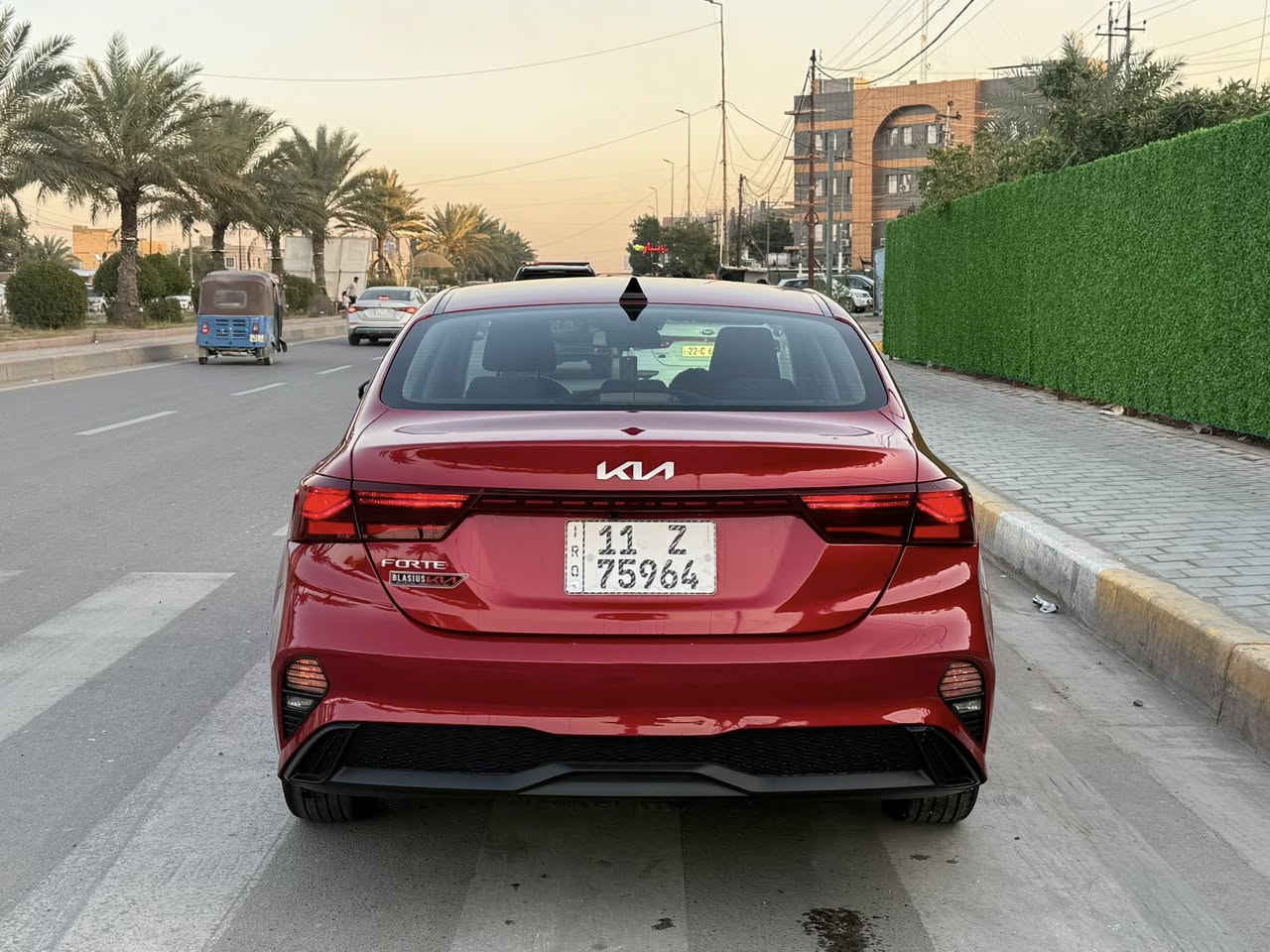 السلام عليكم فورتي. موديل 2024.   نص فول سياره جديده حادثه بارد بس بدون شواصي ولا لغود السياره مكفوله عده البارد وبس ماشيه 37.  السياره مستورده اني ع ايدي خير من الله مواصفاته كلش حلوه رقمته ع ايدي ماصار شهر سنويه وهزه جديده وبيه سونر جديد وصور الحادث موجوده بس دعاميه بدلت وبس والباقي ع وضع الشركه. السياره خير من الله ع ايدي رقم بغداد السياره كله بلاد جديده. بدون اي تبديل بس دعاميه والباقي ع وضع الشركه شديتله لايت زنون اصلي تخم تاير جديد. جهازه من كلشي والسعر 170.  👀👀***********صور الحادة ورقم الشاصي بل منشور حته لا أتعبك ولا تعبني اسف ما متواجد ع الفيس خابرني ونشالله خير
