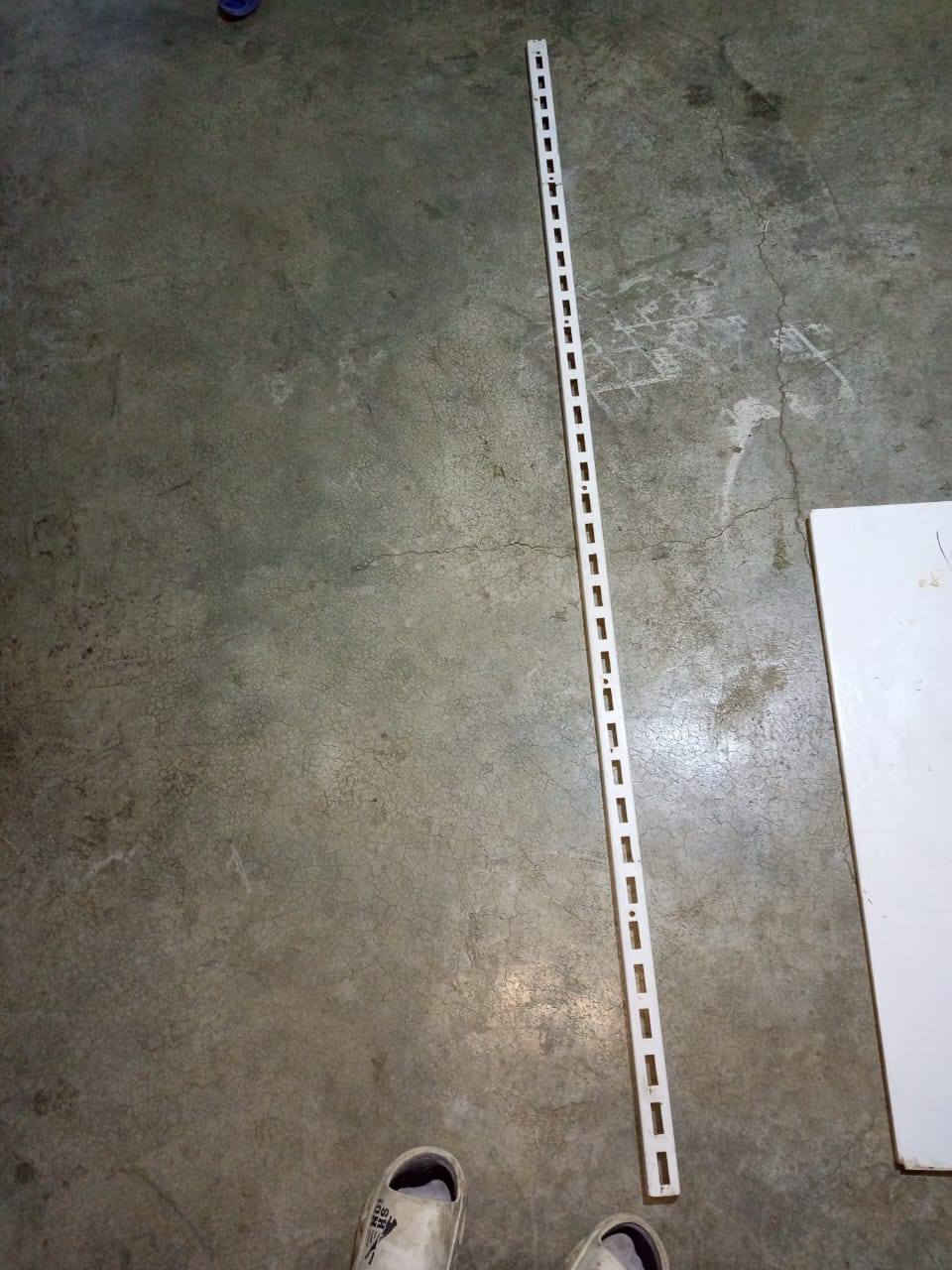 رفوف محل للبيع للاستفسار ***********
