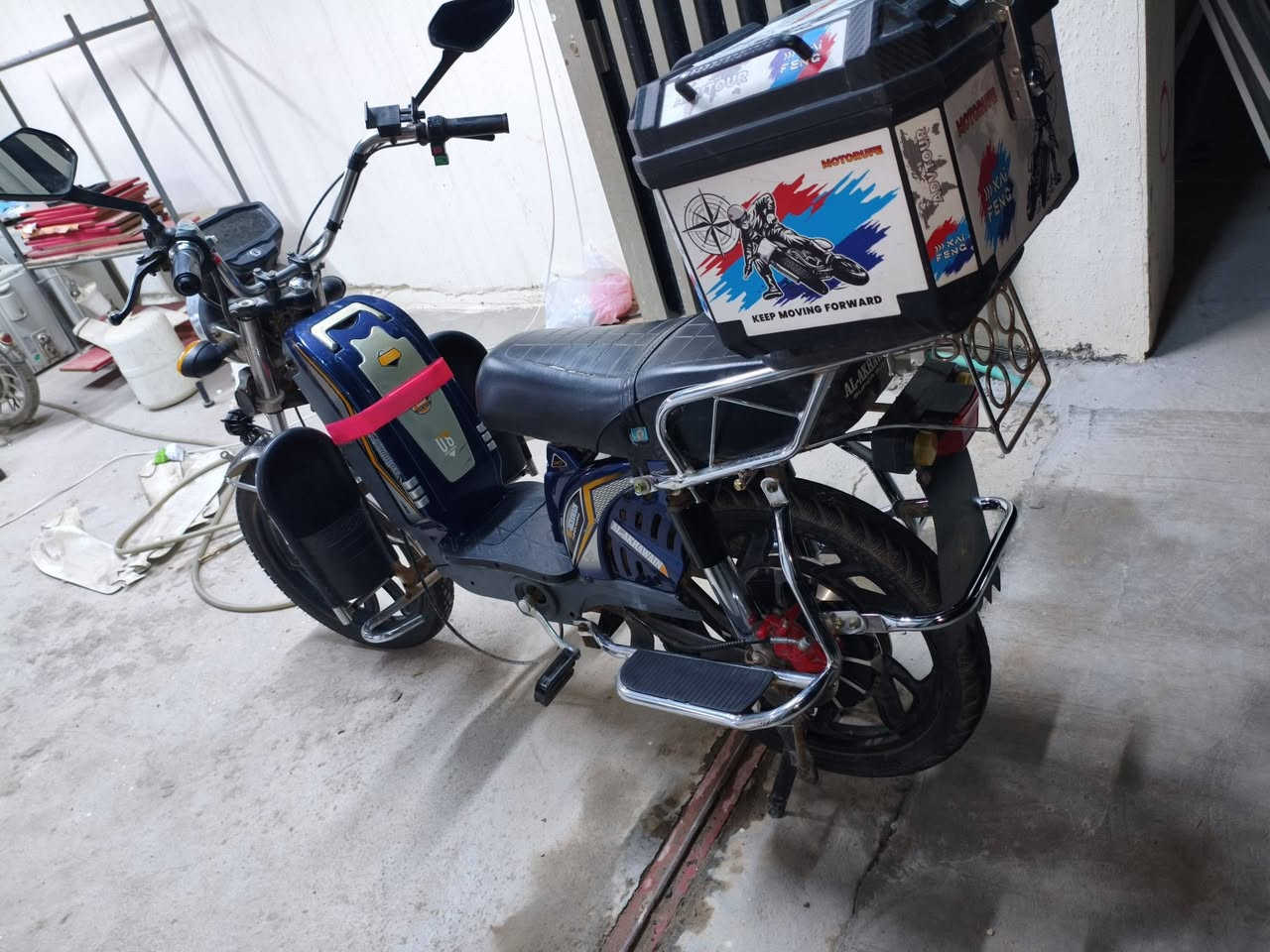 السلام عليكم ورحمة الله وبركاتة
للبيع ماطور شحن هارلي موديل 2023 بطارياته يقرن 10 وكهربائياته شغاله 
السعر 500وبي مجال للطيبين 
الماكن الفلوجه.  الشهداء قرب جامع المرسلين 
***********بي واتساب 
***********
