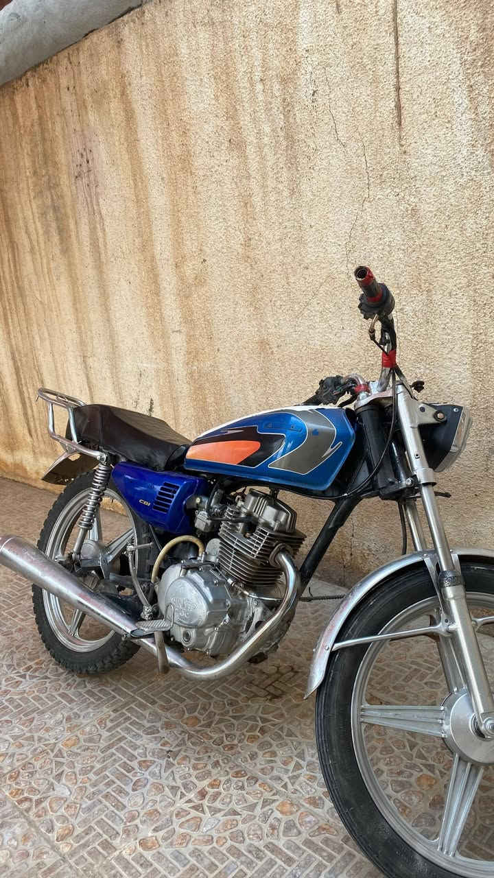 للبيع 5 كير ويالة جدد دبلات شغالة يرادلة بس باتري يشتغل هندر واحد السعر 200 بي مجال او مراوس مع 4 كير


**إذا كنت صاحب هذا الإعلان وتريد حذفه لأي سبب، رجاءا أرسل رسالة إلى الدعم الفني**