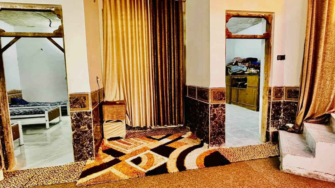 200 م للرهن شارع المجمعات حي النداء السعر 17 مليون ***********
