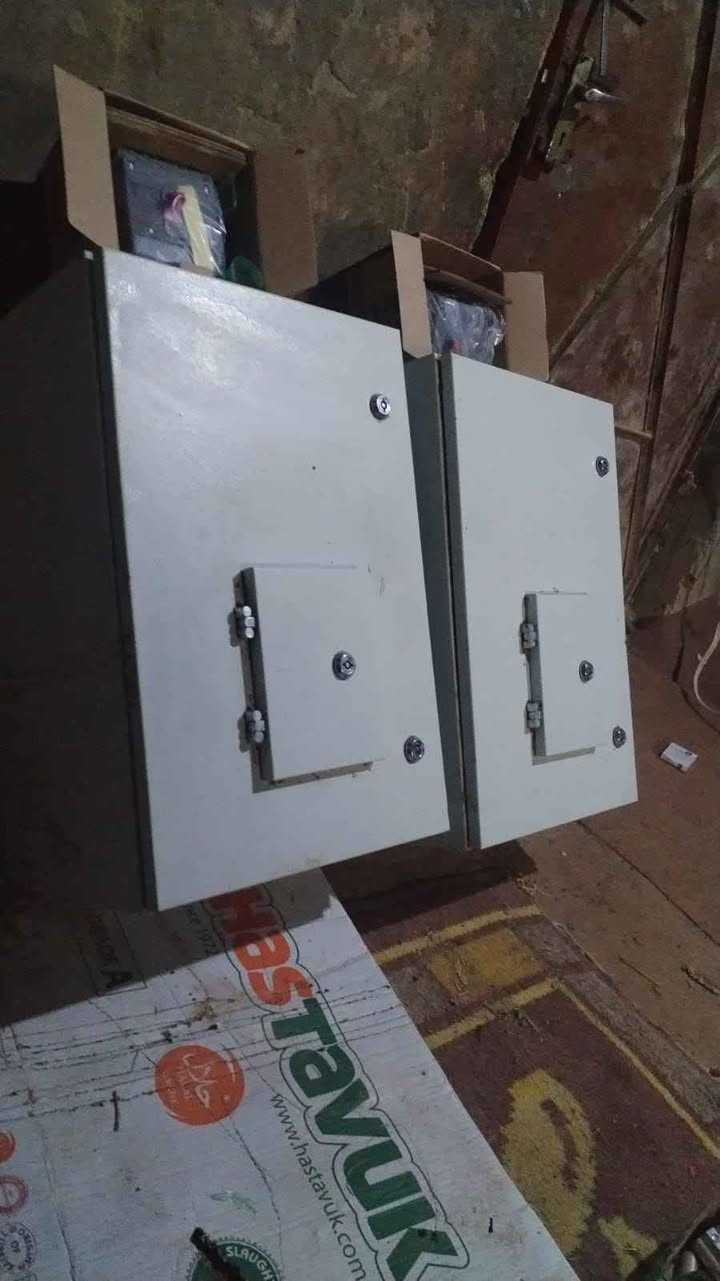 اجهزة محولة 250  وفواصل جديدة بالباكيت للبيع
استفسار
*********** تكريت, صلاح الدين
