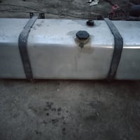 تانكي كاز للبيع 600 لتر ٠٧٧٣٢٤٣٢٣٩٩ السعر 4 ورقات