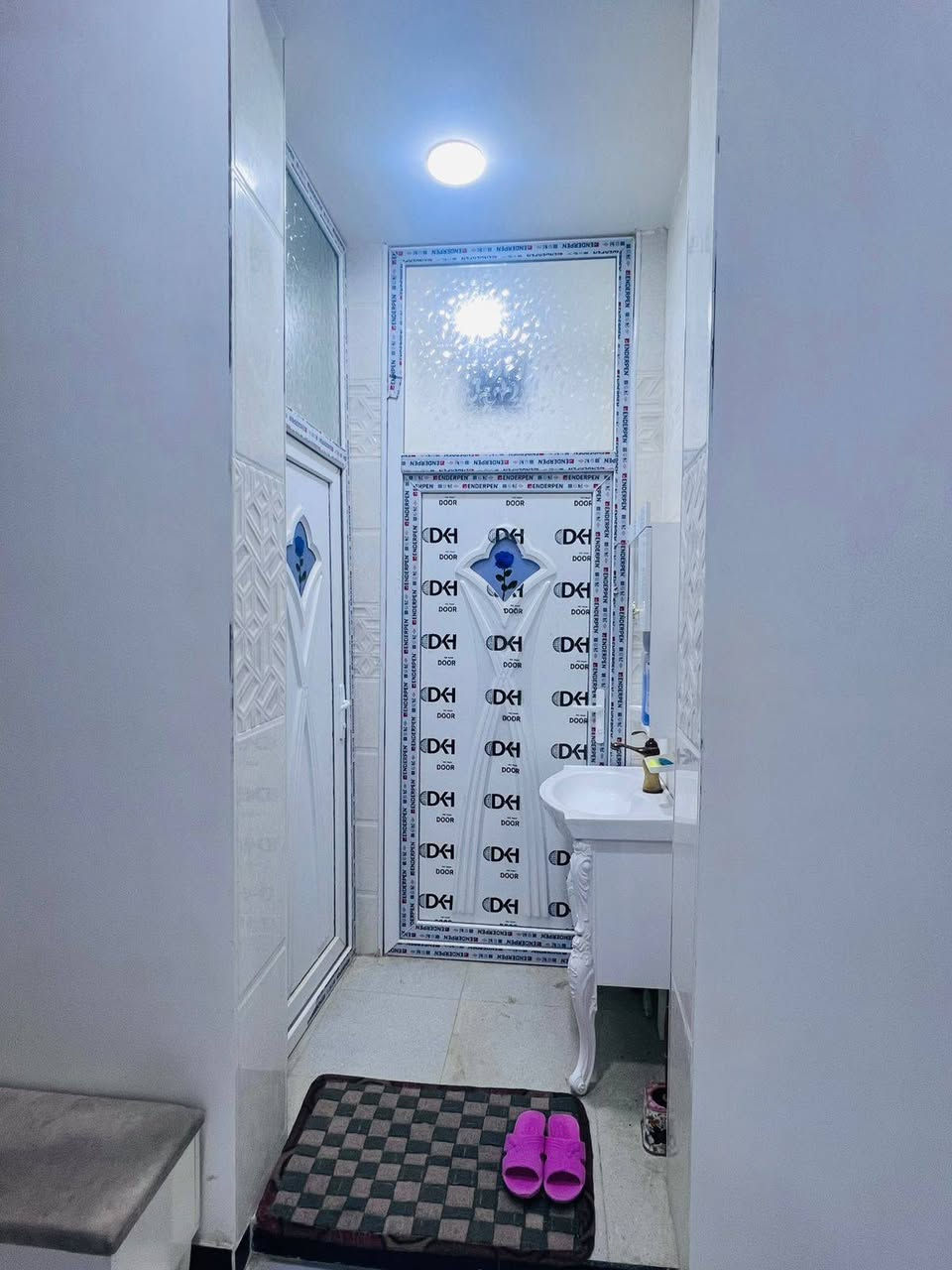 دار للبيع مساحه  200 متر الحولي مجمع حجي حسين طابو زراعي سند25  
طابقين الطابق الأول غرفتين نوم وصاله واستقبال ومطبخ ومجمع صحيات داخلي خارجي
الطابق الثاني  غرفتين نوم وصاله ومجمع صحيات 
 الطابق الثاني نقصه لبخ وارضيه
اتصال //واتساب ***********
