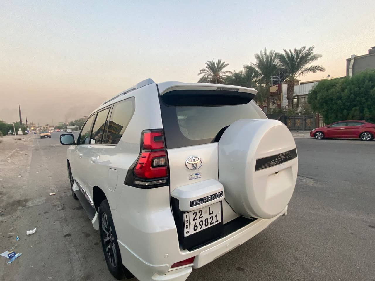 للبيع برادو  موديل 2022
مكفوله كفاله عامه رقم اربيل باسمي 
محرك 6 سلندر 4000 مواصفات  TXL

ماشيه 55 
دبل تانكي
فتحه سقف
حساسات امامي خلفي 
كامره
شاشه كبيره
8 ايرباك
كشنات جلد 
ثلاجه
كشن كهرباء
اشاير لكزز
مكان السيارة بغداد البياع / حي الرسالة
للاستفسار: ***********
