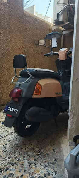 سلام عليكم ورحمة الله وبركاته 
  دراجه بوليس جديده مكينه ابلاديه ممفتوحه كفرات بلادي ختم واحد دراجه مال رمبه صالنصه بلادي الكهربائيات كله كشغاله لايت عالي وناصي اوياله بلادي تايرات جديده دراجه كله نظيفه السعر 900 وبيه مجال حك جيه مكان بغداد زعفرانيه رقم الهاتف ‏‪***********‬‏ للستفسار
