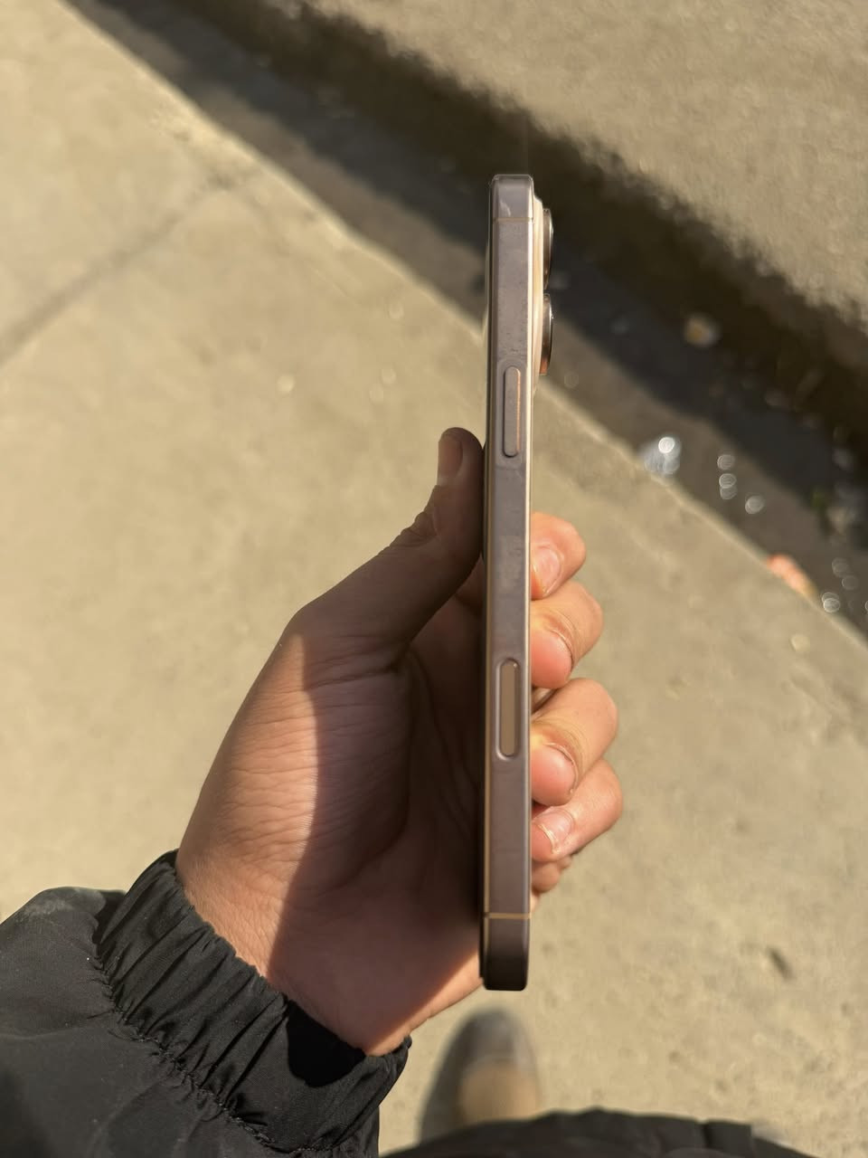 ايفون 16 برو ماكس
الذاكرة 256
باتري 91
تك سيم وا يصرلو 8 سمكرتات اكترونيه
اشتريتو بل كارتون 
شرق اوسط
نضافه 100‎%‎
كارتون موجود و الكيبل الاصلي 
للبيع فقط
السعر 1200وبي مجال حك الجيه
***********
