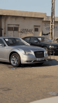 اوباما 2017اصل عنوان السياره البصره جاملق كلير خلفي على كد شبرين بس أبيع قطعه احسن الك واليه والجاملغ امامي لو ايسر لو ايمن والله نسيته مبدل والباب الخلفي مال عبري الي وراي مبدلين الرماده مالته بس بل فخص يكتبلك قطه السياره من جاهزه خير من يم الله 
السعر :225 $ وبيه مجال حك الجيه 
الهاتف :*********** مامتواج على فيس
