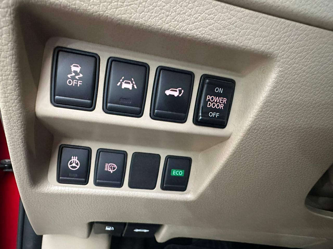 🚗 نيسان X-TRAIL خليجي 2018 – بلاتينيوم كلش قليلات الي بالعراق 
📍 رقم أربيل – السيارة باسمي
📍 مكان السيارة: السليمانية 
المواصفات:
فول مواصفات بلاتينيوم
فتحة سقف بانوراما
  التشغيل بصمة
كشنات كهرباء
كشنات تدفئة وتبريد امامي خلفي 
صندوق كهرباء
ستيرن تدفئة
مرايا جانبية كهرباء
هندبريك إلكتروني + Auto Hold
5 رادارات
(تفادي اصطدام – نقاط عمياء – تنبيه حركة خلفية)
5 كاميرات (360 درجة)
مصابيح زينون أمامية
كاشف ضباب
الضوء العالي التلقائي
لايتات متحركة وي الستيرن
نظام تنبيه السائق
نظام مانع الانزلاق (Traction Control)
نظام الثبات الإلكتروني (ESP)
مثبت سرعة ذكي
حساسات أمامية وخلفية
تبريد بيانو
تشغيل أوتو ستارت / ستوب
صرفية الوقود: 8 لتر / 100 كم
بعد بيها هوايه مواصفات 
الماشيه 72 الف كم
بيها ملاحظات بسيطة مبيّنة بالصور
💰 السعر: 197 و بي مجال
***********
