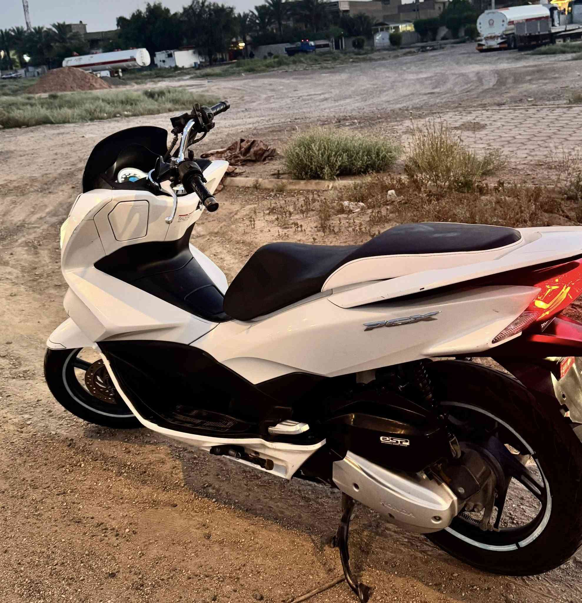 جيل ثاني pcx🔥 للبيع
مكفوله كفاله عامه 100%
دراجه جديده و حلوه و نضيفه 
عنوان بغداد المحموديه 📍
***********📞
