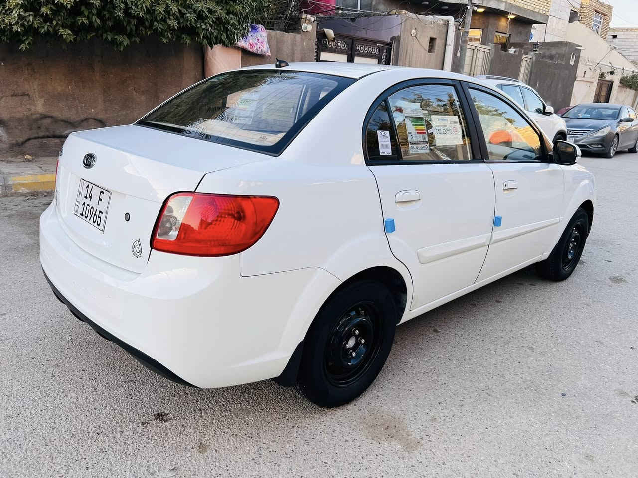 اللهم صل على محمد وال محمد
السلام عليكم 

الى عشاق الجديد كيا ريو المقدس 2012 خليجي رقم بصره الدولي الجديد هزه جديده سنويه لغايه 2030 السياره مكفوله من الضربه والصبغ والتبديل والفتح كفاله حتى الدعاميات محرك 1600 دووش مامفتوح شرط بالكارتون جاهزه السياره من كلشي مكينه وكير شرط الفحص حداديه ١٠٠/١٠٠ تبريد ثلج تدفئه تخم تاير جديد فول كهربائيات منضومه زنون شاشه ايباد كامره دواره مكان السياره الناصرية السعر 92 للاستفسار ***********
