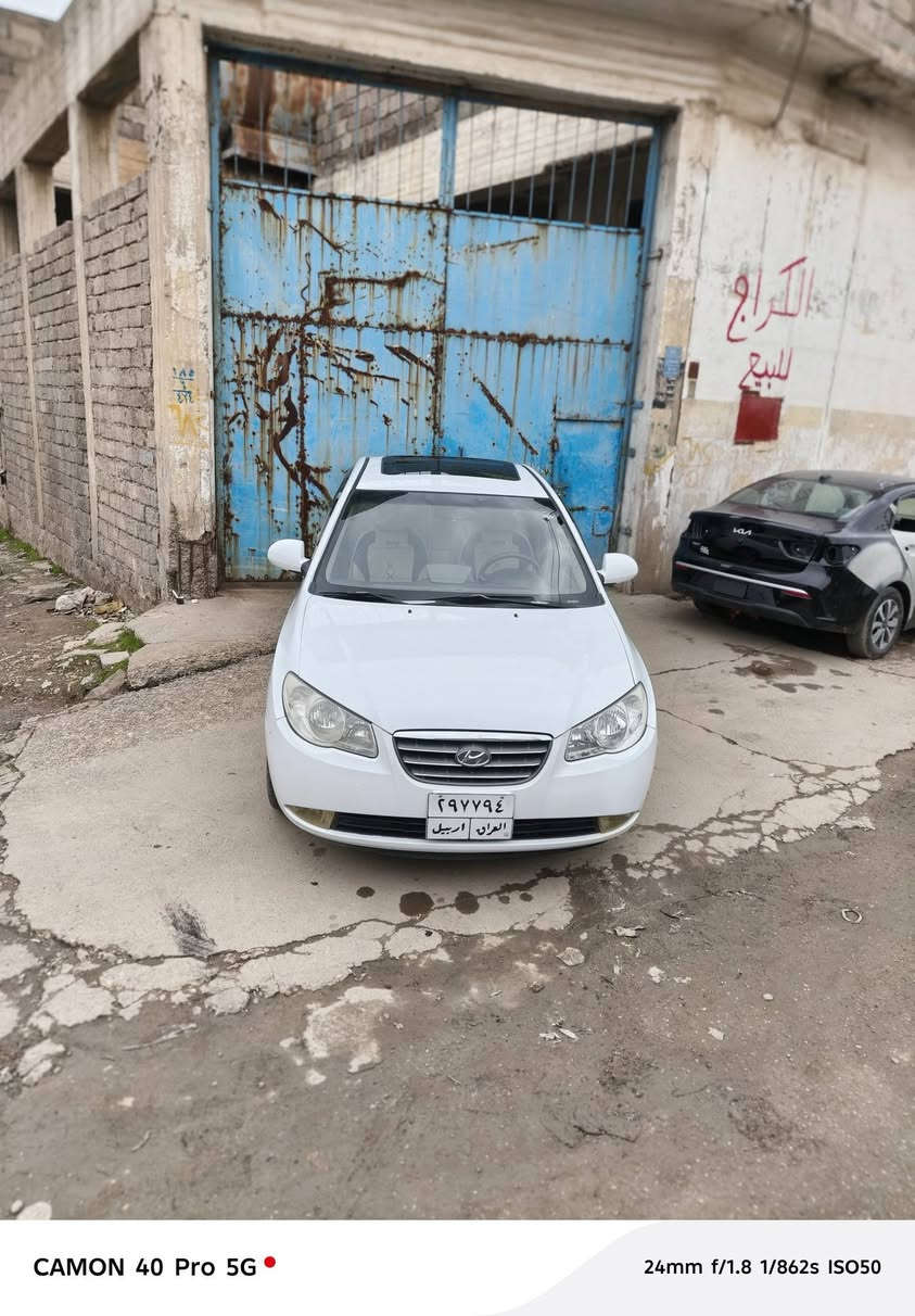 للبيع
النتره مقدس2009
محرك 16 محرك كير شرط
فتحه تخم تايه جديد تخم امامي خلفي جديد 
بيها باب السايق صبغ
السياره مال بيت  
السياره ماتصرف عليها ربع 

***********
