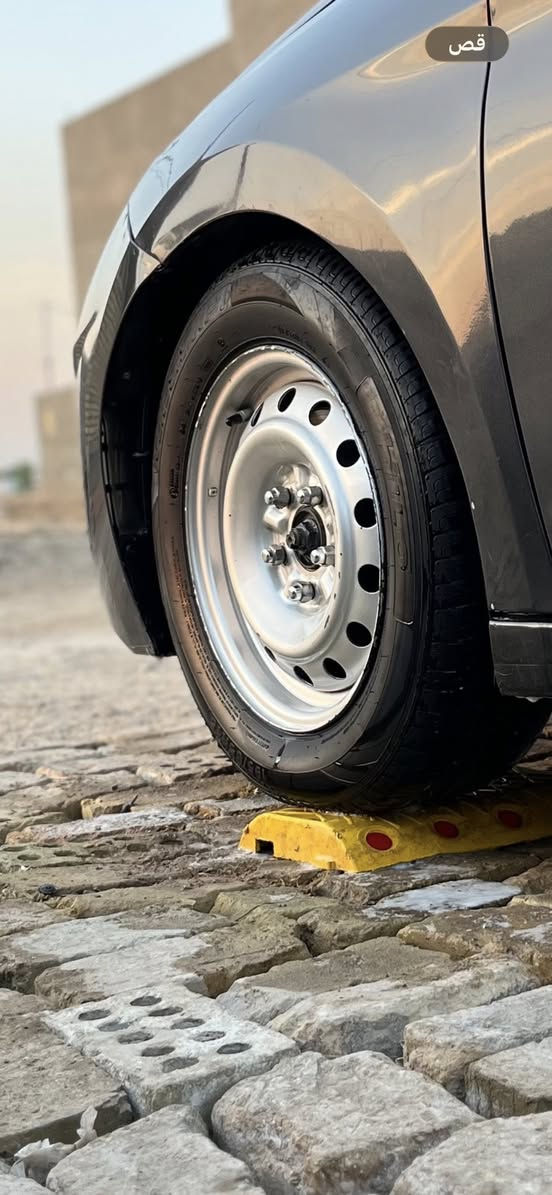 سلامً عليكم ويل 15 يرهمً اي سياره وزوج تايرات هلو قيم وأخذ بل يرضه الله  ***********
