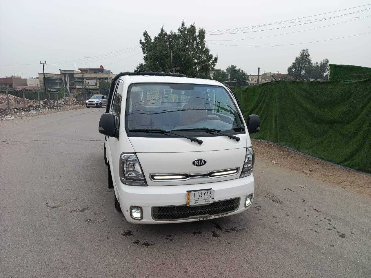 السلام عليكم كيا حمل موديل 2022
رقم واسط بيها حادث كما موضح بالصوره 
تباع على وظعها سياره شغاله وتمشي الاستفسار ***********
*********** مكان السياره بغداد
