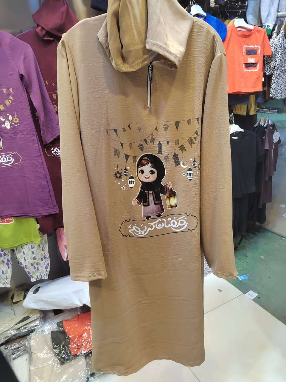 كلبيه  رمضانيه    قياس من 5 ل 12 سنه  سعر 8الف


**إذا كنت صاحب هذا الإعلان وتريد حذفه لأي سبب، رجاءا أرسل رسالة إلى الدعم الفني**