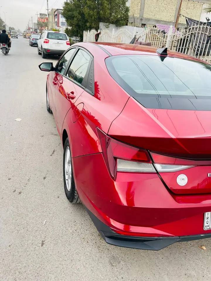 سلام عليكم سياره النترا موديل 21 للبيع 
-المواصفات نصف فول محرك 2000 دوش 
-توقف ذاتي رادار امامي وخلفي ومانع تصادم 
-تحكم ستيرن اربع جهات وبيه بعد اهواي مواصفات 
-السياره حادثة منشور بالصور وليبل واحد ايرباكات سليمه 
-مكفولة من اللغود والشواصي عدا صبغ بالجاملغ الايمن والبنيد 
-السياره ماشيه 84 رقمه اربيل الدولي وبأسمي السعر 132 وبيه مجال بسيط مكانه بغداد الاورفلي
للاستفسار الاتصال على الرقم ***********
