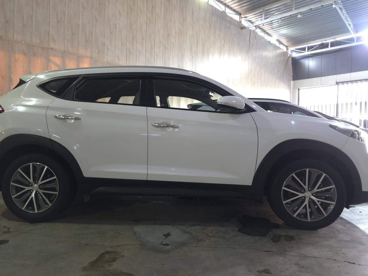 توكسان موديل ٢٠١٨ خليجيه بيه صبغ بنيد فقط موضح بل صور بل منشور  كير مكينه صدر تبريد كله جديدمكينه ٢٠٠٠ بدون بنوراما السعر ١٧٤ المكان البياع معرض الروشه التلفون ***********
