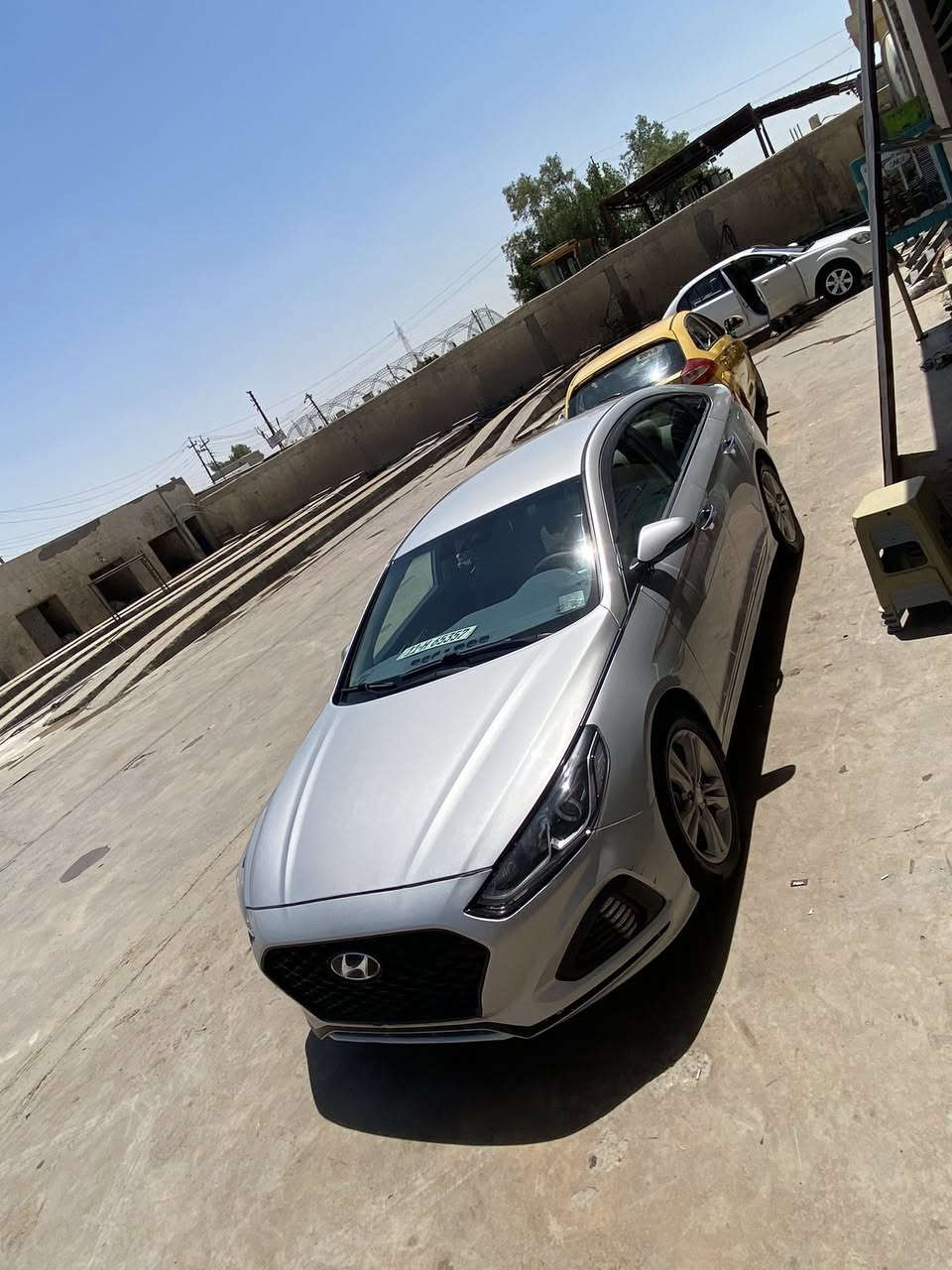 السلام عليكم مرخصت الادمن
للبيع سوناته ٢٠١٩
بغداد بسمي سنويه ٣٠
سياره فئة المتدد فول مواصفات ماعده الفتحه 
سياره جاهزه على آخر حبايه ما ناقصه كلشي 

حادث سياره بس بنيد سونار وصور الحادث مرفوقات ب المنشور وبيه بارد بداير جاملغ الخلفي موضح بصوره اخون لحد يجي ويكلي شواصي ولغود متعورات شرط زالغ ما بيهن 
سعر ١٤٠/ رقم ***********
