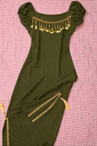 ملابس عيد • ملابس نسائية • مقاسات M-XXL