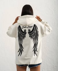 ملابس • عرض • كمية محدودة