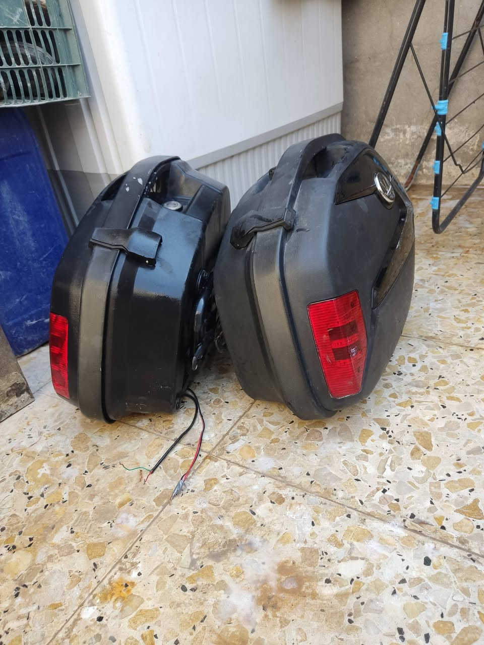 سلام عليكم جنط مال بوكسر البيع مدينه الصدر السعر 50 وبين مجال قليل ***********
