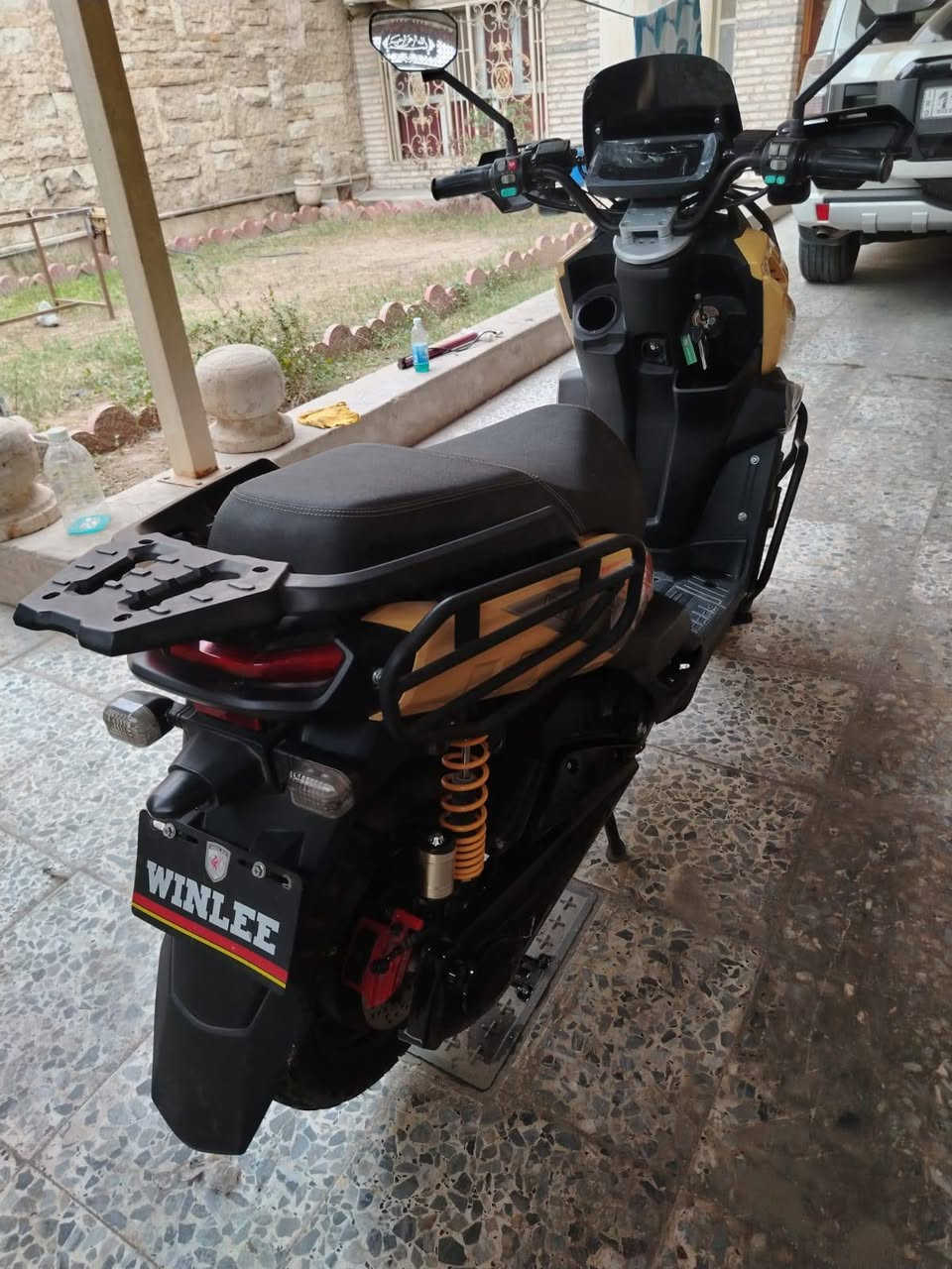 دراجه شحن لبيع اباجي بيها 6بطاريات وياها شاحنه مالتها نضيفه ماشيه شهر شهر بس بصمه ومفتاحها موجودات ماخذها 1200ورايدها ب950وبيها مجال مكاني بغداد البياع رقمي ***********بي واتساب
