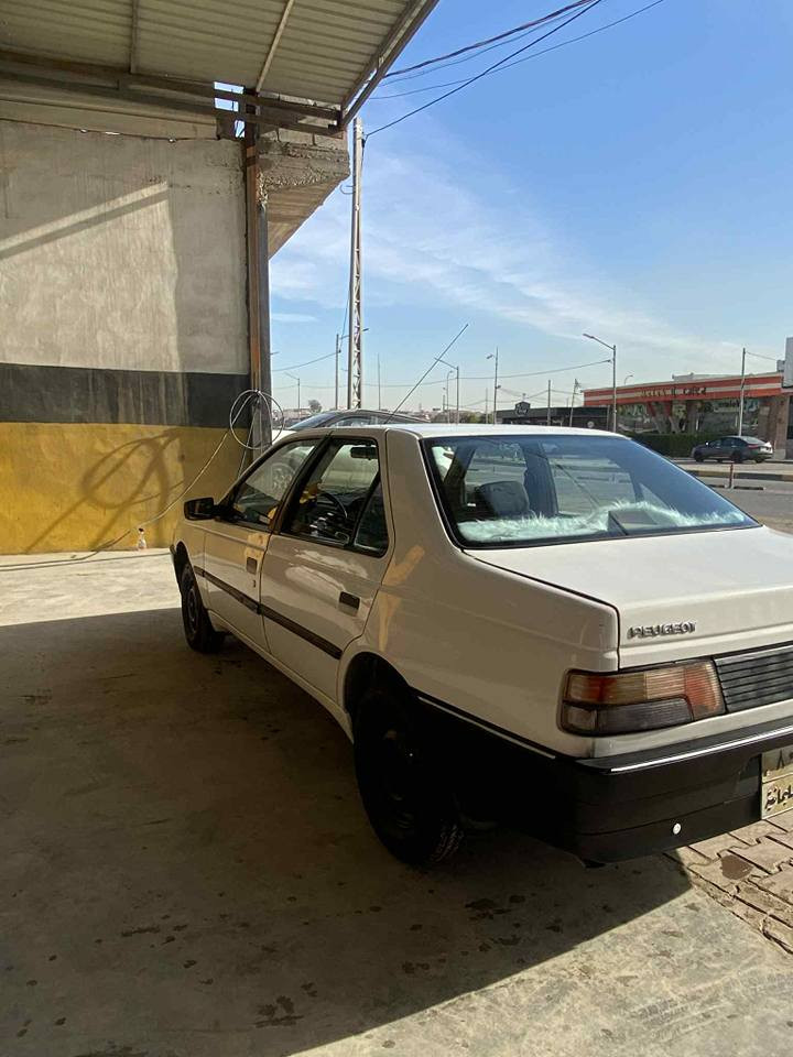 سيارا بيجو ايراني سنويه مه متهي 
دفتر بنزين بيها بشرط كير و محرك كاردن جديد بدون ضربا شرط تحويل و وكاله 
رقم موبايل 
***********
*********** كركوك, العراق
