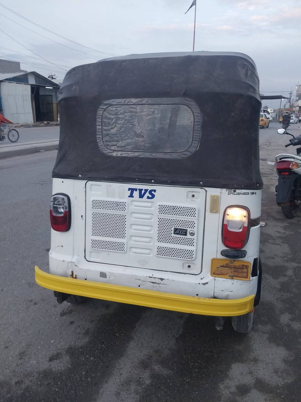 مدينه الصدر ١٨كامله كبل للشارع ٧وراق اصليه خابرني وتدلل ***********
