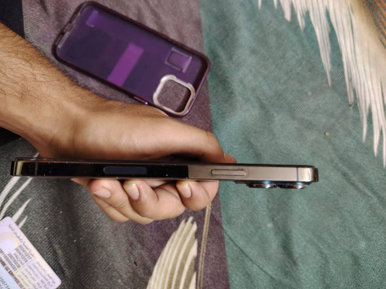 ايفون 13 برو ماكس الذاكرة 256
بطارية معلاية من الشركة ونسبة 93 
ومبدل شاشا اصلي موبايل نضيف مرتب 
تجي تشوف بعينك 
السعر 500
العنوان بغداد بلديات 

‪0776 030 6205‬
