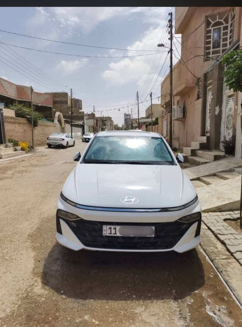 اكسنت موديل 2024
السعر 136 ورقة
وبي مجال
المواصفات: 
كامرات وحساسات خلفية
ايرباكات امامي
فتحة سقف
مثبت سرعة
نظام فحص ضغط الإطارات
شاشة داخلية تحتوي على android auto و
Apple carplay
مري شفط
عداد رقمي
محرك 1500cc
مرقمة بغداد
ماشية ± 13.5 الف كيلومتر
بيها باردة خفيفة بالباب مال سائق (بدون اي صبغ)
المكان: النجف
للتواصل والاستفسار والمعاملة على الرقم:

***********
او:
***********

