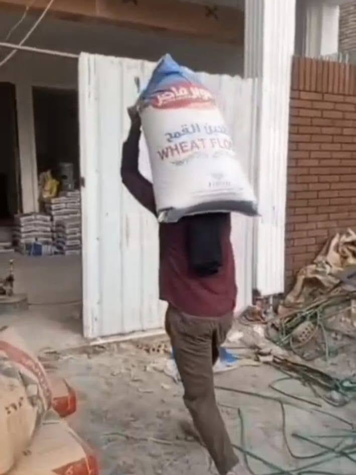 سلام عليكم نشتغل تصعيد على ظهر كافة مواد البناء مكانه بغداد اتصال وبخدمتك ***********
