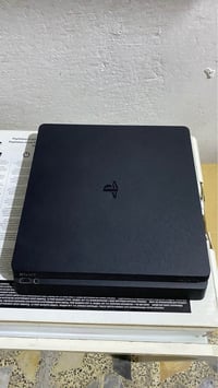 PS4 سليم • ٤ جويستكات • ريد ديد 2