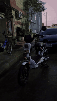 وبركاته ماطور شحن للبيع فقطط فقطط شرط الفحص  التفاصيل 1/نوعها كوريا ام...