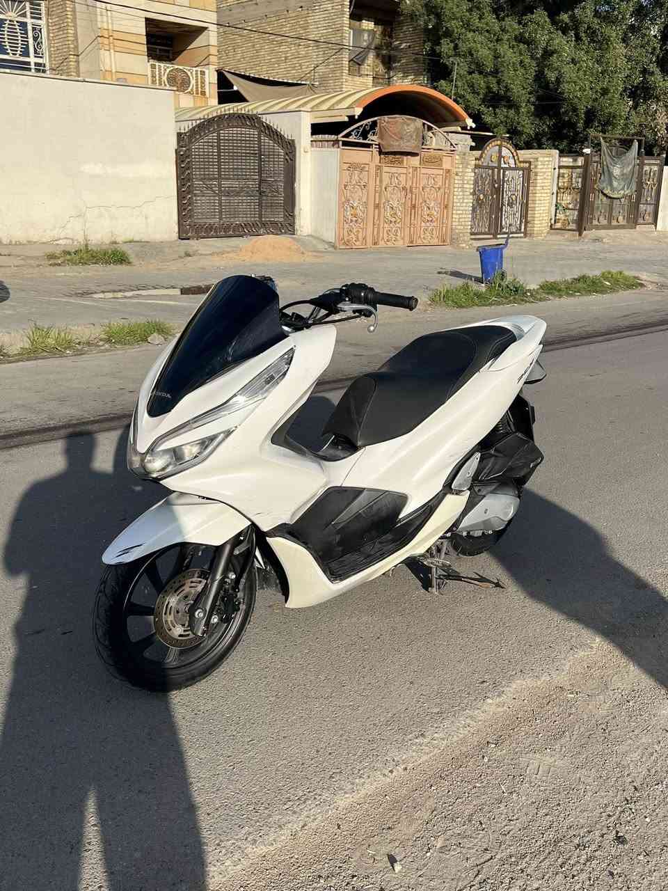 السلام عليكم بي سي اكس جيل الثالث كوري كفاله عامه مكينه مكفوله ما مفتوح بيه برغي دراجه جديده خير من الله مكان بغداد مدينه الصدر السعر 14وبيه مجال رقم الهاتف ***********
